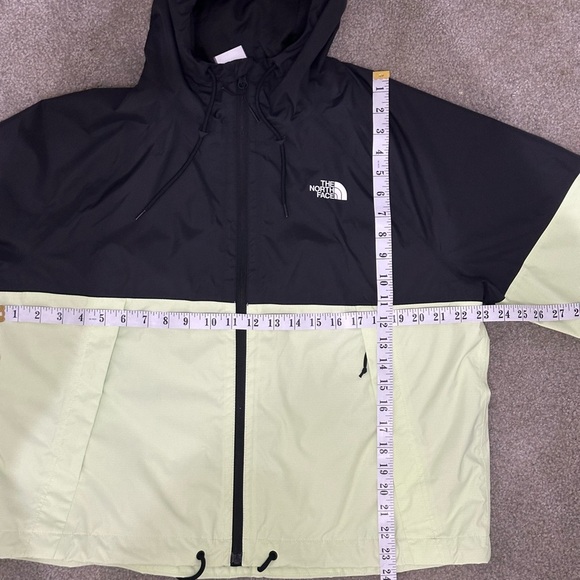 The North Face Black Jacket - Picture 7 of 8